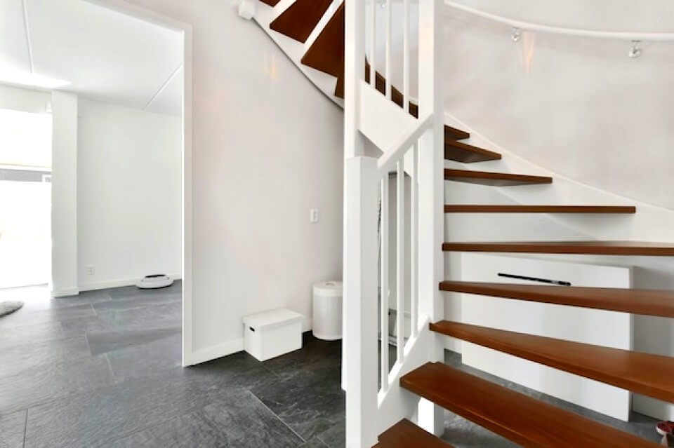 Escalier intérieur d'une maison